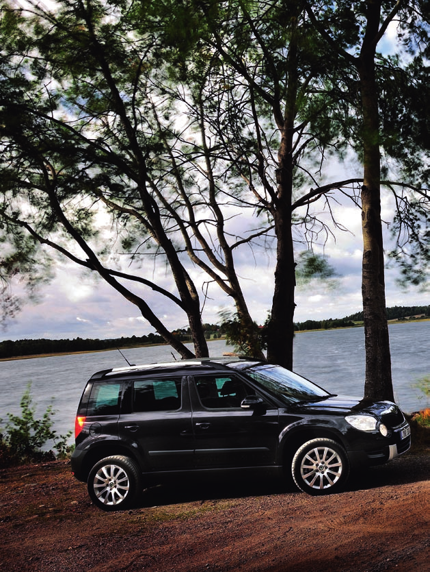 T E S T A U D I A M O T S K O D A Y E T I FRILUFTSFRÄMJANDE Audi A Allroad mot Skoda Yeti. Vi testar två nya bilar som är användbara även vid vägens slut. Dessutom nalkas de uppgiften från olika håll.