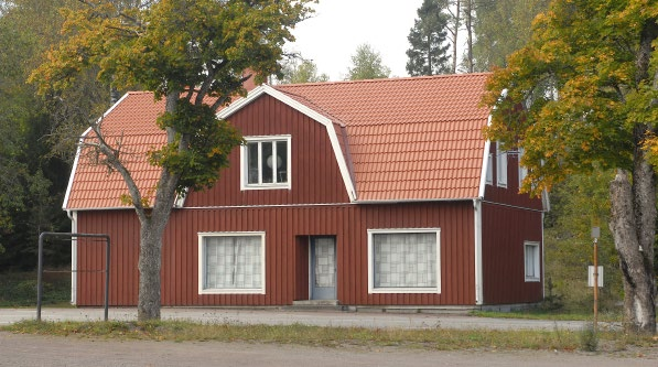 Åfors glasbruk Brukshandeln. Foto: Thomas Lissing. 10. Brukshandeln Glasbruket var ett eget samhälle i miniatyr och precis som andra glasbruk hade Åfors en egen handelsbod.