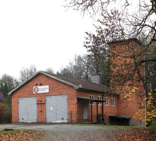 Åfors glasbruk Brandstationen. Foto: Thomas Lissing. 13. Brandstationen Med den eldfarliga verksamhet som ett glasbruk innebär, så var man förstås intresserad av att ha en brandstation på orten.