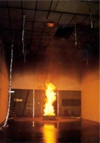 33 5.5.2 Försök vid SP Brandteknik SP Brandteknik genomförde på uppdrag av Brandforsk ett antal försök inom området år 1991 [30].