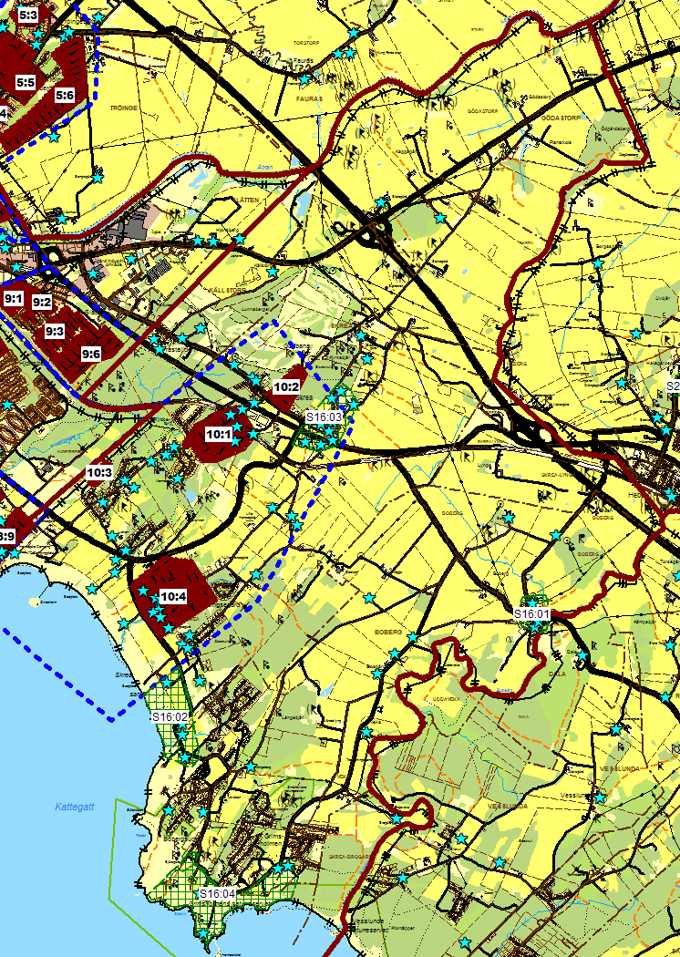 38 1908 och 1943 fick dåvarande Skrea kommun avträda landområden till Falkenberg.