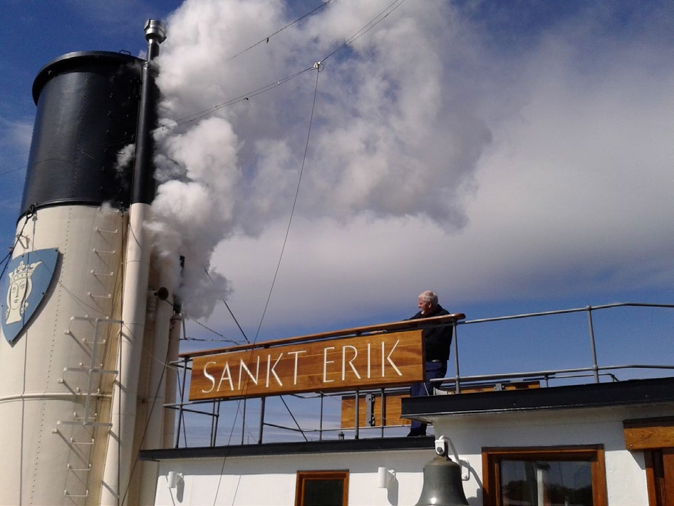 Sankt Erik firades med tre fartygsträffar I augusti bjöd Sjöhistoriska museet in till tre fartygsträffar för att fira isbrytaren Sankt Eriks 100-årsjubileum: Stockholm Steam, där sammanlagt 14