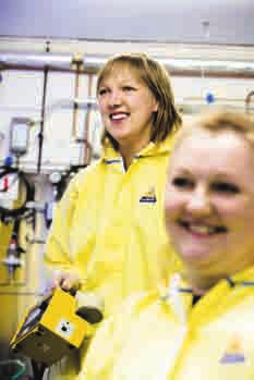 10 STUDSVIK MILJÖFAKTA 2006 Kommunikation med tillsynsmyndigheter och andra intressenter Enligt koncernens policy för säkerhet, miljö, arbetsmiljö och kvalitet vill Studsvik ha en god kommunikation