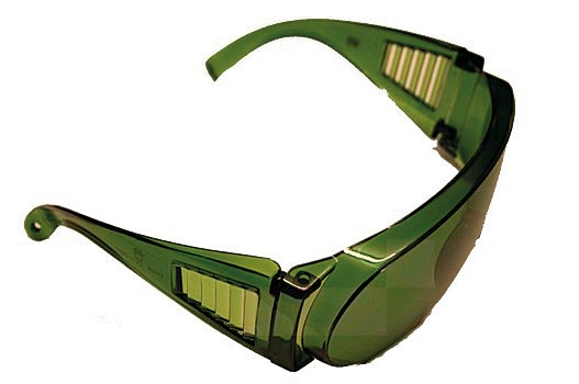 Personligt skydd Skyddsglasögon AMS Transparent Skyddar mot UV strålning. Uppfyller kraven enl. EN 166. Levereras med fodral.