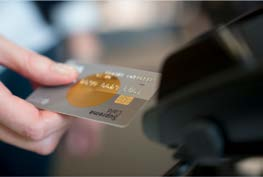 RESURS HOLDING AB BOKSLUTSKOMMUNIKÉ JAN DEC Payment Solutions Fortsatt stark utveckling och all-time high för Supreme Card FJÄRDE KVARTALET, OKTOBER DECEMBER Payment Solutions uppvisade en positiv