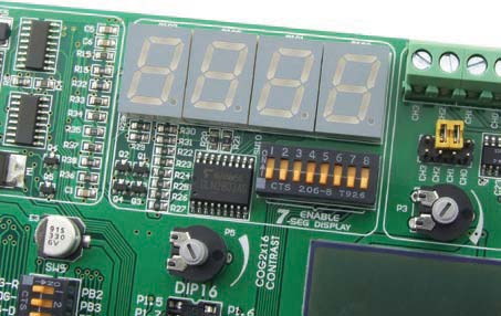 Easy8051 v6 utvecklingssystem 21 16.0. 7-segmentsdisplay Utvecklingssystemet Easy8051 v6 har också en 4-siffrig 7-segmentsdisplay.