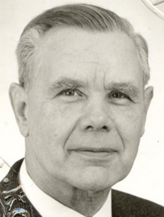 Anders Bertil Emanuel Karlsson (12). Civilingenjör. Born 1899-10-21 in Nilsagård, Hössjö, Slätthög (G) (KGF). Died 1987-02-25 in Moheda (G).