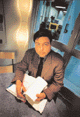 KONCERNENS LEDNINGSGRUPP TOMAS SJÖLIN Vd och koncernchef från 1 januari 1999 Anställd i Nolato sedan 1 december 1998 Född 1949 Aktieinnehav inkl familj 2.