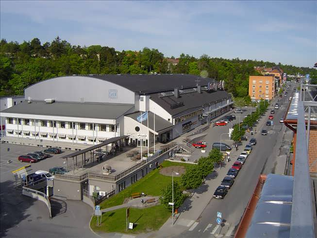 Nordiska Veterantennismästerskapen 2012 rapport fredag Mästerskapen spelas i SEB Salkhallen vid Alviks torg i Bromma den 2-4 november Danmark, Finland, Norge och Sverige möts varje år i en lagtävling.