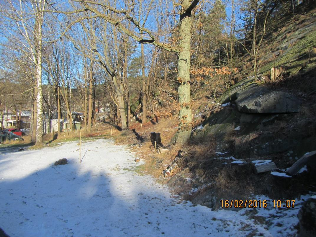 Mellby 2:165, Ulvåsvägen 3, Partille Besiktning av bergförhållandena 2016-02-16 2(4) Fotobilaga Figur 1-6 nedan visar foton tagna vid besiktningstillfället.
