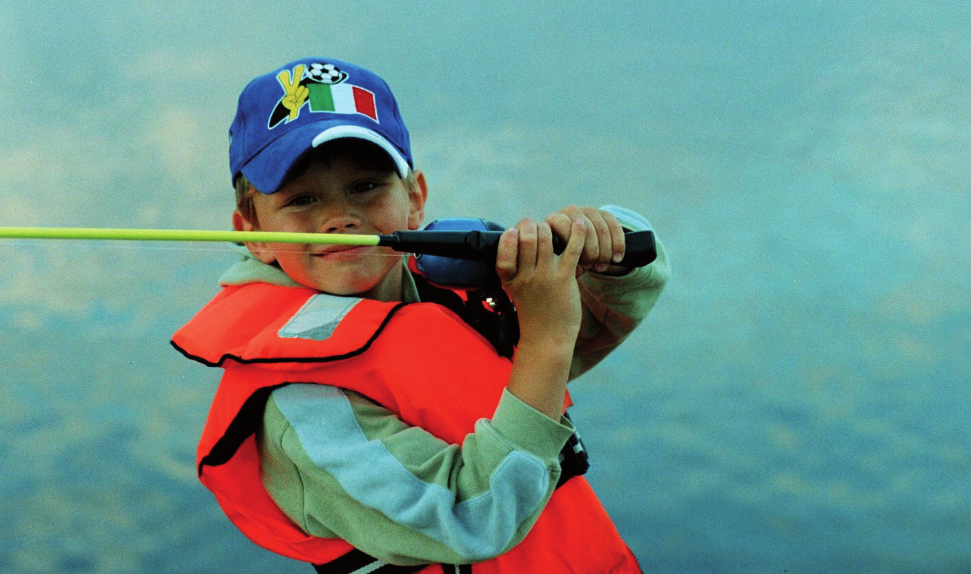 Sverige har fantastiskt många och fina fiskevatten, men tråkigt nog förstörs emellanåt ett fint fiske av att främmande arter introduceras och invaderar ett ekosystem där de inte hör hemma.