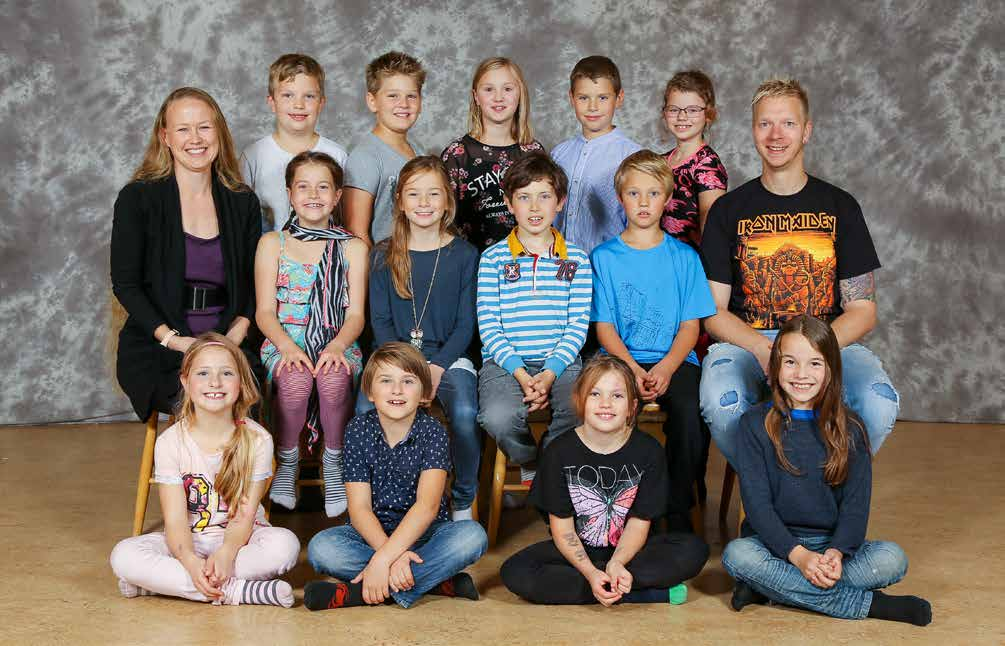 Granbergsdal Klass 3 Bakre raden fr.v. 1. Edvin Eriksson 2. Casper Jacobsson 3. Annie Philipsson 4. Lukas Nilsson 5. Anna-Lisa Johansson Mellersta raden fr.v. 1. Linda Albertus 2.