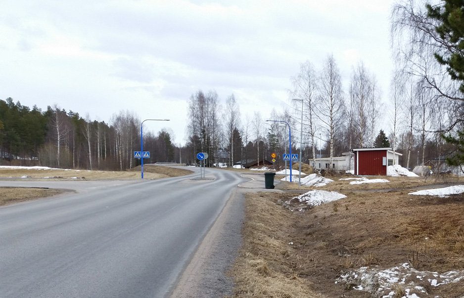 3. LANDSKAPSANALYS Landskapsanalysen sammanfattar områdets förutsättningar, kvalitéer och brister Brister: Ingen eller mycket smal vägren Sträckor med dålig sikt Kvalitéer: Varierande landskap