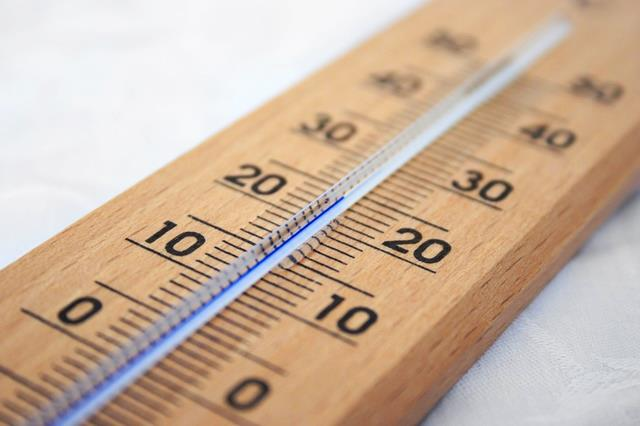 Inomhustemperatur I villor är det vanligt att temperaturen varierar mellan olika hus. Men även i hyreslägenheter kan det variera högst betydligt.