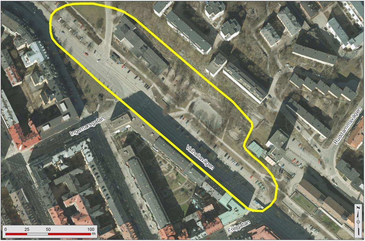 Figur 2. Studerad lokalisering Valhallavägen mellan Roslagstull och Surbrunnsgatan. Kapacitet för 15 000-17 000 m² ljus BTA Bör kunna tillskapas. Trafik och angöring Inga problem kan förutses.