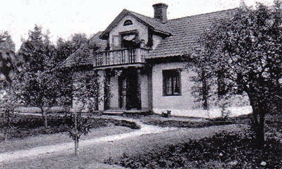 Ägare till gården var släkten Sparre 1831-1885, Gustav Mauritz Posse från Vreten 1885-87, Oscar Dickson och hans sterbhus 1887-1915 och allt sedan dess familjen Berglund i olika företagsformer.