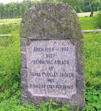 9. Pestkyrkogården vid Erlandstorp Farsoter och epidemier har vid olika tidpunkter också hemsökt vår bygd. Våren 1711 härjade pesten också i Fågelås och skördade minst ett 20-tal liv.