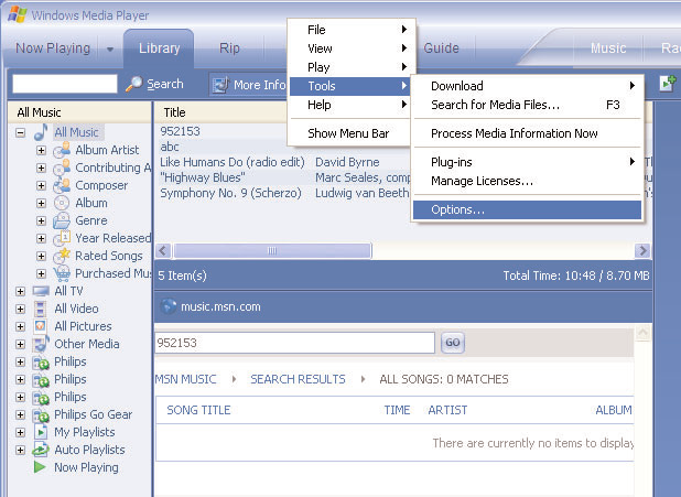 1 2 3 För att få hela innehållet i ditt bibliotek för nyligen överfört innehåll med WMP, gör följande: 1 Välj Tools > Options (Verktyg >