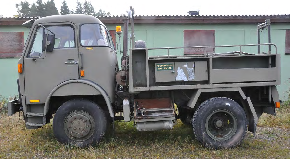 Fordon till försäljning 1. Bogserbil 959, Lastbil, Volvo F85-26*S Motor OK. Dåliga bromsar.