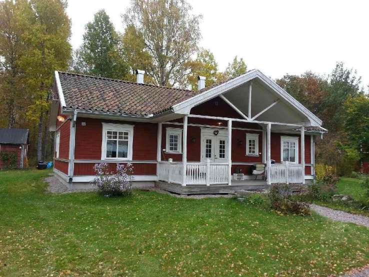 Byggnadsbeskrivning Bostadsbyggnad Byggnadsår/ ombyggnadsår: 2006 / Hustyp/antal våningar: 1-plans hus Taktyp, takbeläggning: Enkupigt taktegel