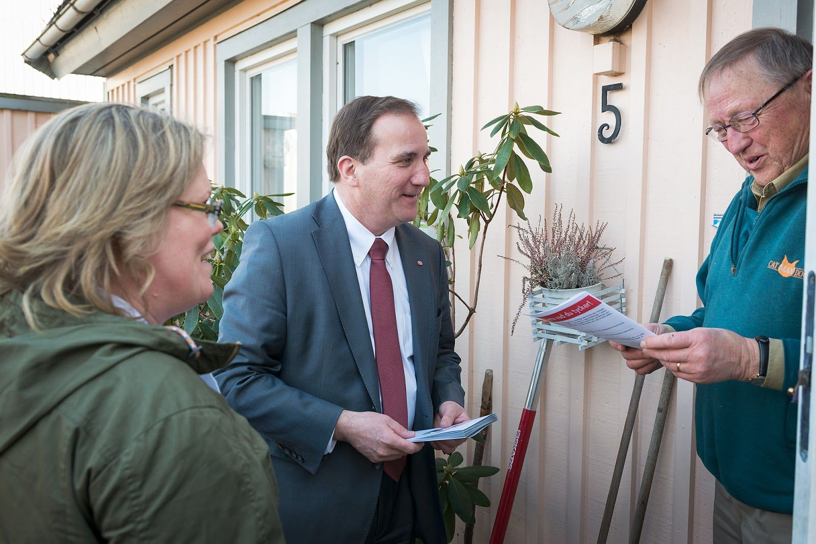 Tacka deltagarna När du kommer hem ta 30 minuter att skriva upp nya kampanjarbetare i din värvningslista och anteckna vem som var med på din aktivitet.