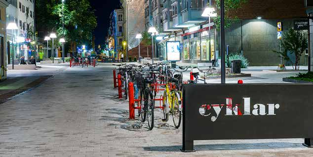 SMARTA PARKERINGSLÖSNINGAR Effektiva och bekväma parkeringsytor bidrar till att skapa en attraktiv stad.