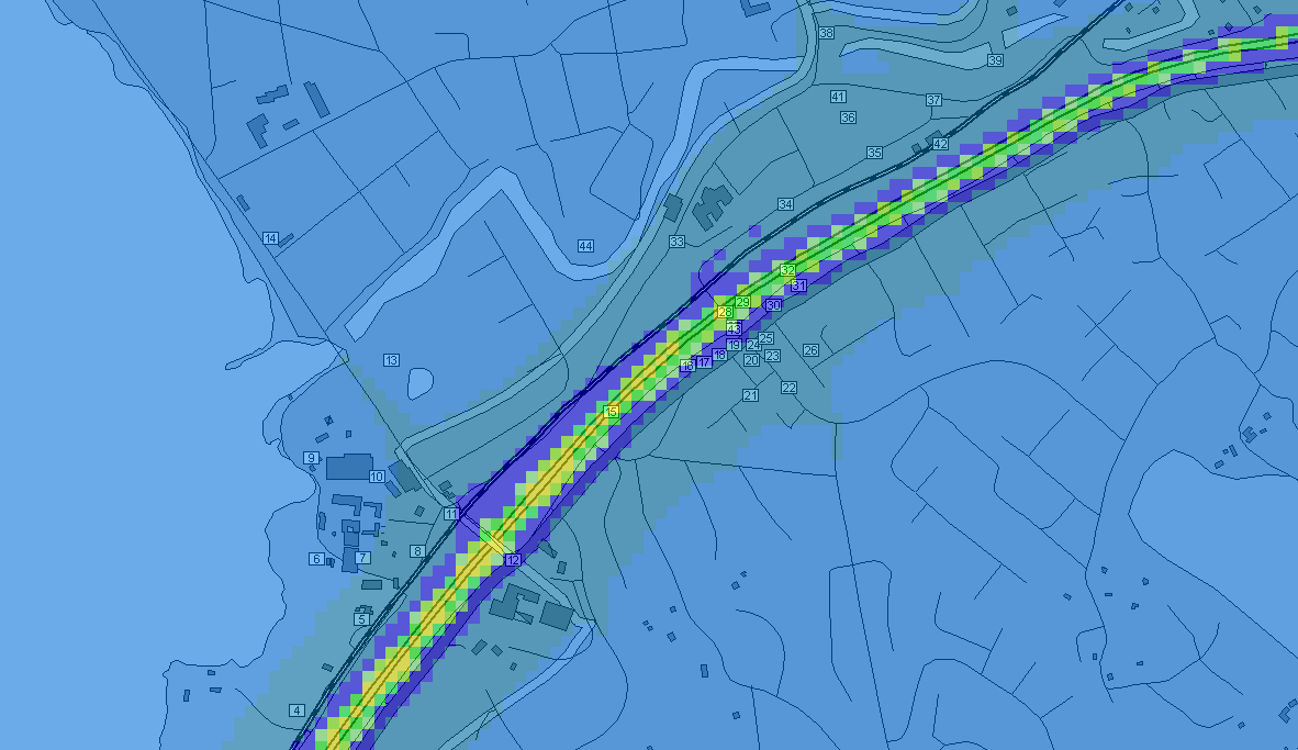 Figur 34. Årsmedelvärdet av kvävedioxid i nuläget, men med en ny trafikplats med 90 km/h på E 20. Figur 35.