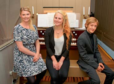 andra delen bjuds på härliga musiknummer ur kända musikaler och operor. I pausen serveras snittar och cider.