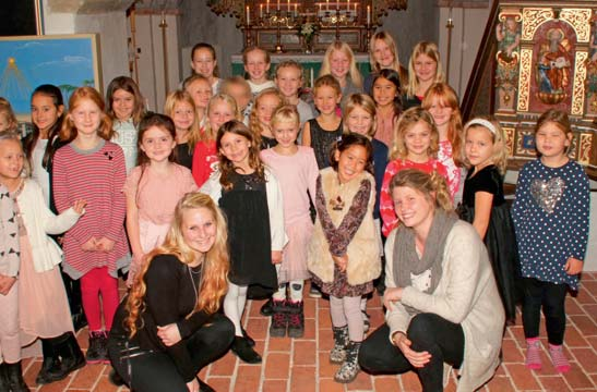vokalensemble och Chorus Mix sjöng i