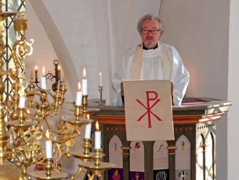 25-årsjubileum bland annat genom att sy en lapptäcksvepa.