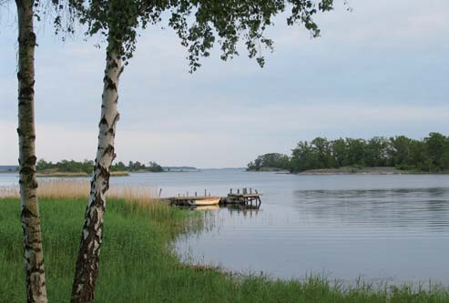 NATURMILJÖ Landskap Karlskrona kommun har, liksom övriga Blekinge, ett landskap med mycket varierande terrängförhållanden, rikt på berg, dalar, kullar, höjdryggar och sjöar.