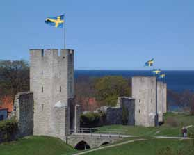 GOTLAND - rosornas ö Att resa till Gotland är som att komma utomlands - i Sverige. Den unika naturen och kulturen gör en resa till ön minnesrik.