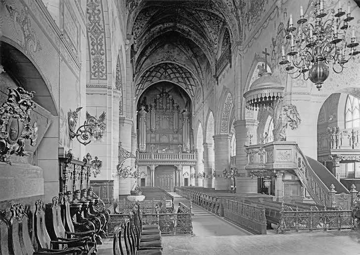 Fig. 76. Flera av Stockholms kyrkor fick under det sena 1800-talet en påfallande rik utformning.