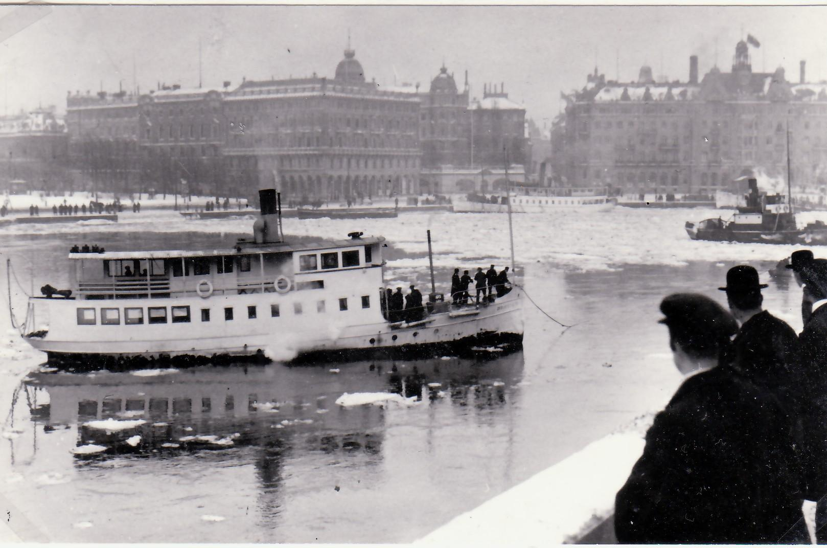 Åf BREVIK III på grund på Strömmen 14/1 1914 Denna
