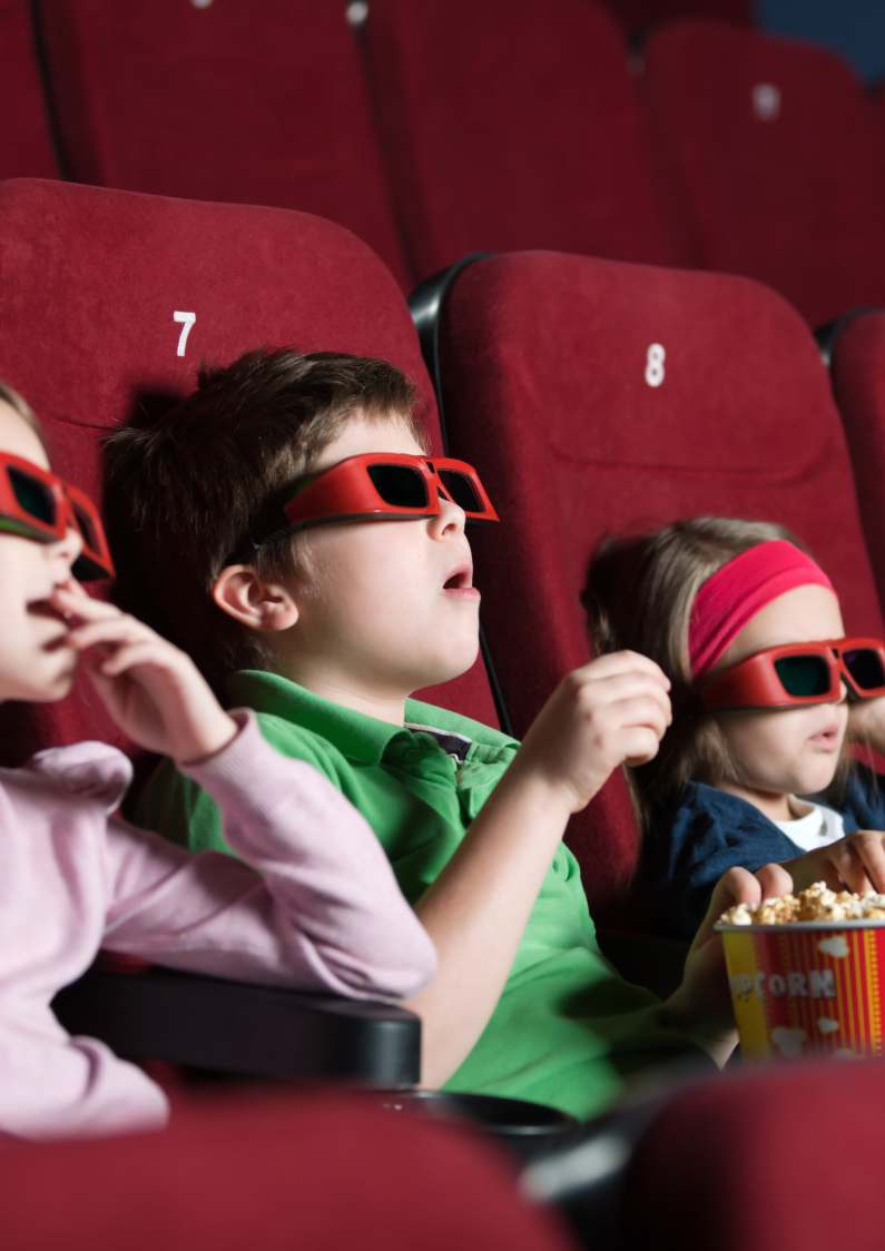 GRAND BIO - Ljungbyhed Sportlovs lm 17/2-26/2 2017 Program 17/2 Fredag 19.00 The Lego Batman Movie 3D-föreställning 19/2 Söndag 15.00 Bamse 17.00 Vaiana 19.00 The Lego Batman Movie 20/2 Måndag 17.