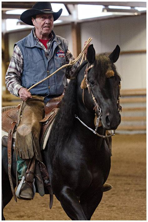 ca 18.30 WESTERNCLINIC med RONNY ÅMAN Torsdag Ronny Åman är något i hästväg på gott horsemanship och har tidigare varit hos oss för att reda ut lastningsproblem.