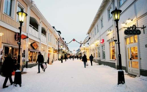 Skapa ett koncept med exempelvis en Välkommenskylt till butikens dörr, eller dörrmatta (trasmatta?