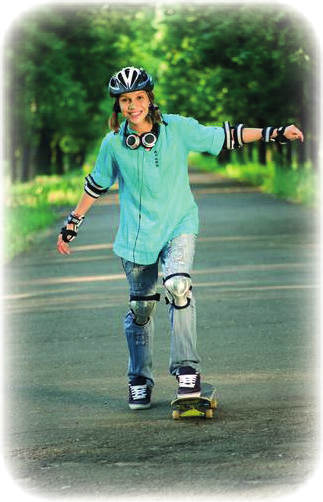 Prova-på-skate Lördag 1 april träffas vi på Kobacka skatehall, Varlabergsvägen 31 klockan 11.00 för att prova skateboard eller kickbike. Utrustning fi nns att låna.