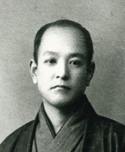 misslyckade tempelvistelser hamnar han i augusti 1925 på ön Shodo i södra Japan där hans vän Ogiwara Seisensui har startat en Soun-grupp för medlemmar som bor på ön.