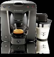 Favola växer med den globala kaffetrenden Kapselkaffemaskinen Favola marknadsförs i samarbete med det italienska kaffemärket Lavazza.