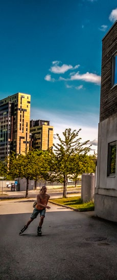 LUNDS UNIVERSITET I VÄRLDSKLASS Förstå, förklara och förbättra Lunds universitet grundades 1666 och har sedan dess varit ett centrum för bildning och lärdom.