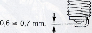 Öppna aldrig expansionskärlet då motorn fortfarande är varm. 6.13 Tändstift och Tändning Kontrollera och rengör regelbundet tändstiftet och justera avståndet till elektroden.