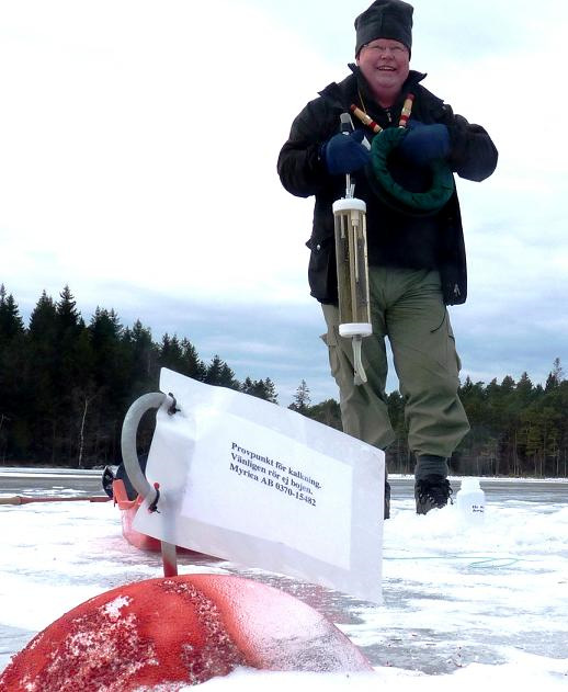 . Profilprovtagning i St Trännsjön St Trännsjön djuplodades före kalkningen med GIS -baserad GPS-positionerad ekolodsutrustning.