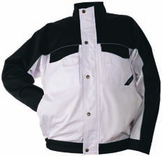 moms Långärmad skjorta Dam Art. 35 Kraftigare twillskjorta i herrmodell. Dubbla bröstfickor med lock pennfickor.