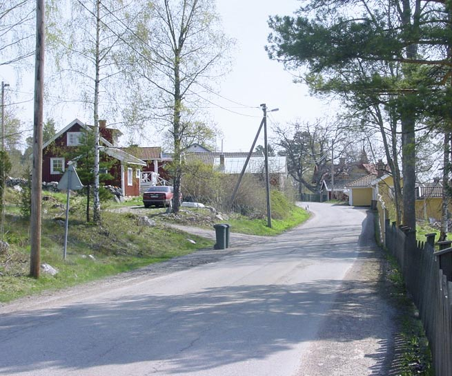 Sammanfattning 12 Kommunikationer Strandpromenad Föreslagen ny väg rafikåtgärd Bulleråtgärd Vägreservat förbifart Utfart stängs Harkskär Föreslagen ny GC-väg Utfart åtgärdas Gångstråk N Bönavägen