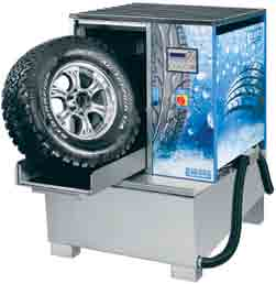 Combo Q Däcktvätt Ny maskin med fler drivrullar Hjultvätt för alla typer av personbilshjul. Klarar även SUV-hjul.