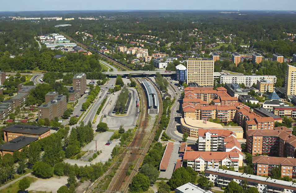 Jakobsbergs C Järfällavägen Vasavägen Jakobsberg station Jakobsberg C Snedbild ovan avser sträckan från norr om till Jakobsbergs pendeltågsstation.