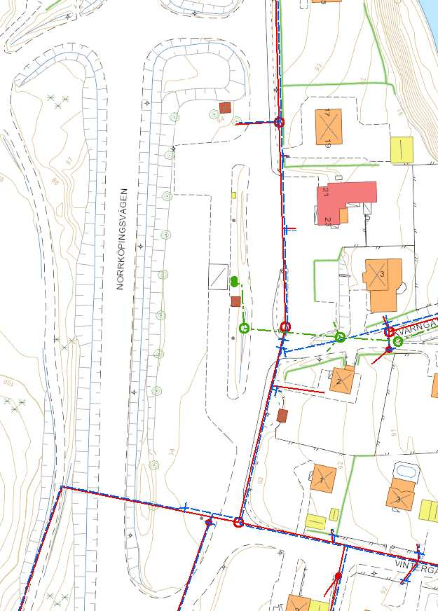 10 (12) Dnr TPN 2012/8 Förorenad mark På fastighen ligger det en bensinstation. Denna ska ersättas med en ny bensinstation i ungefär samma läge.