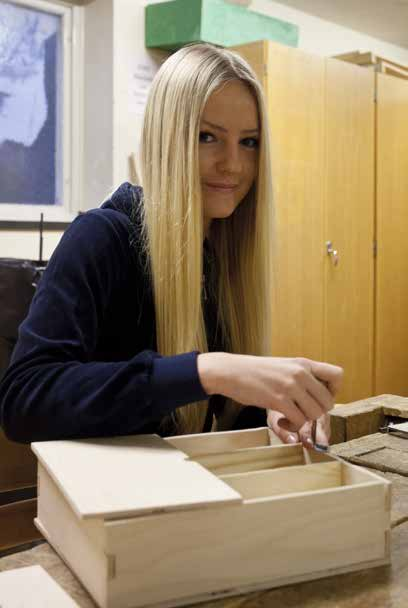 Internationell undervisning i en trygg och utvecklande miljö I en god pedagogisk miljö erbjuder vi en trygg och dynamisk undervisning där eleverna förbereds för framtiden.