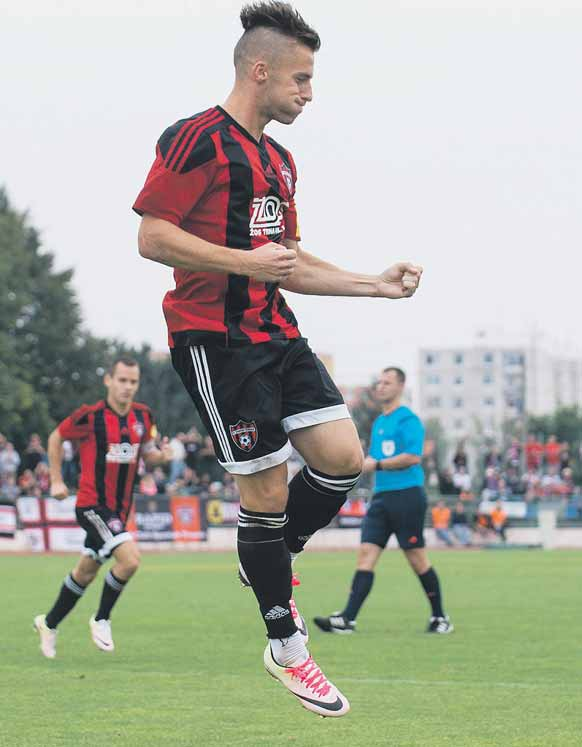 ŠK SLOVAN ŠIMONOVANY- PARTIZÁNSKE MFK RUŽOMBEROK 1:7 (0:3) GÓLY: 90. D. Oravec 19., 40., 50. a 67. Lačný, 32. Chrien, 74. Faško, 84. Mareš (z 11 m). RUŽOMBEROK: Hajdúch P. Maslo, J. Maslo, D.